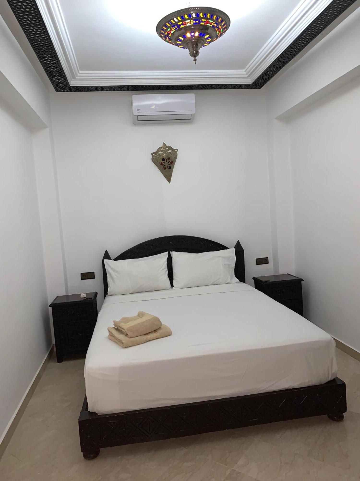 logement booking piscine Gueliz Marrakesh Esterno foto